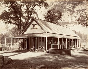 Cosmopolitan Saloon，约1872年，约1876年印刷。 作者 卡尔顿·埃蒙斯·沃特金斯