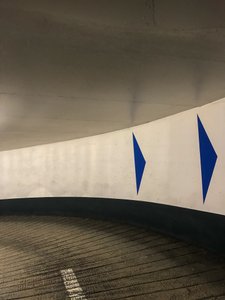 构图 - 建筑, 2021 (照片) 作者 塞西尔·贾梅特