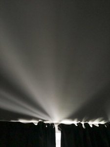 构图 - 灯光，2020（照片） 作者 塞西尔·贾梅特