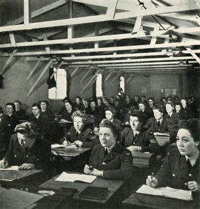 c1943年将进行一次考试。