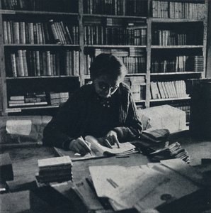 囚犯书籍，1941年 作者 塞西尔·比顿（Cecil Beaton）
