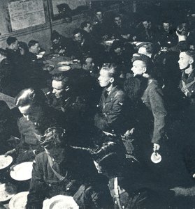 每个人都为自己着想，1941年 作者 塞西尔·比顿（Cecil Beaton）