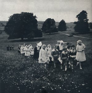 1941年5月祈祷 作者 塞西尔·比顿（Cecil Beaton）