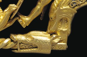 高度重要的La Tene战士腓骨，细节（金色）（另请参阅1065822-7）