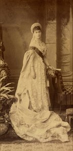 Elisabeth Fiodorovna de Russie（伊丽莎白-德-黑森-达姆施塔特）--大公夫人伊丽莎白-费奥多罗夫娜（1864-1918 年）的肖像，黑森和莱茵河畔的伊丽莎白公主，贝加马斯科，查尔斯（卡尔）（1830-1896 年）。银明胶摄影