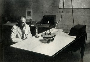 皇家空军飞行训练学校的控制台，1941年。 作者 查尔斯·布朗