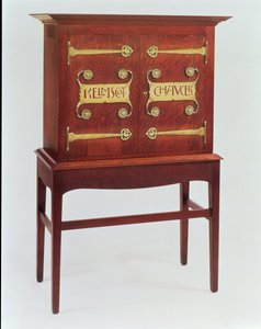 Kelmscott Chaucer柜子，由CFAVoysey（1857-1941）设计，由F.Coote制造，1899年（橡木配黄铜配件）