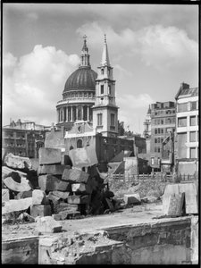 圣保罗大教堂，圣保罗教堂墓地，伦敦市，伦敦市，GLA，1941-1945。