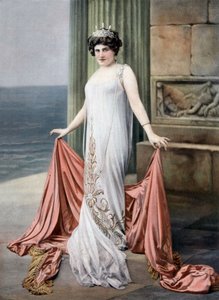 法国女高音歌唱家 Zina Brozia 在歌剧《泰伊丝》中饰演泰伊丝，图片来自法国报纸《剧院》1 月 11 日 Cheri Rousseau 报道