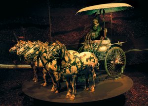 Quadriga，秦朝，公元前 221-206 年（青铜雕塑） 作者 中文学校