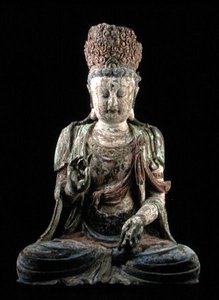 金朝（1115-1234）（木材和颜料）（参见206547）大举菩萨双手举起
