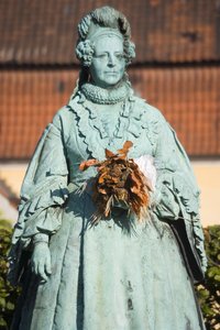 丹麦女王Caroline Amalie（1796-1881）的雕像（青铜）