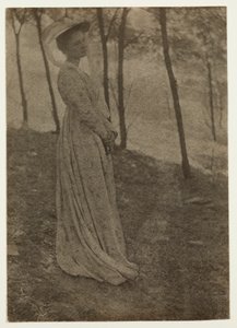 朱莉亚·霍尔·麦昆（c。 1897年。