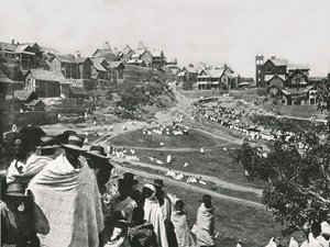 坦率的讲话，马达加斯加安塔哈洛，塔那那利佛，1895年。 作者 斯图尔特上校