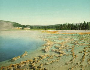 蓝宝石池，黄石国家公园，c.1902（photochrom） 作者 底特律摄影公司