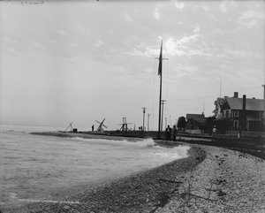 密歇根州麦基纳克岛的日落，约1908年（黑白照片）。 作者 底特律出版公司