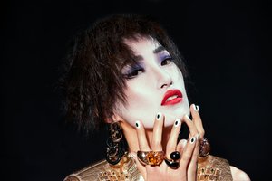 超现实，2014 年（照片）