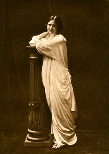 伊莎多拉·邓肯小姐（Isadora Duncan），十九世纪末。