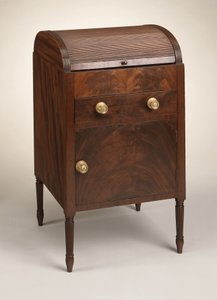 Tambour梳妆台，1795-1810（桃花心木和郁金香杨树）