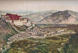 利哈萨斯红墙宫殿的皱着眉头，完美地坐落在其山丘上，c1935年 作者 ENA