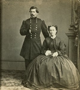 乔治·麦克莱伦少将和他的妻子，由安东尼的Stereoscopic Views出版，c.1861-65