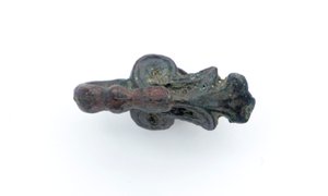 服装钩，公元前400-200年 作者 东周中文学校