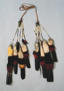 颈部装饰品 作者 厄瓜多尔人