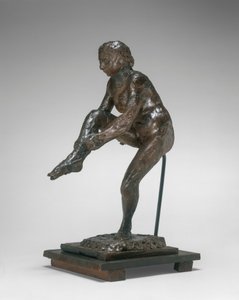 舞者穿上她的袜子，1890年代1911年。 作者 埃德加·德加