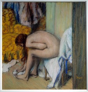 擦脚的裸女 一个女人有她的厕所。 埃德加·德加（Edgar Degas，1834-1917 年）的绘画（黑色墨水单字版）。 1879-1893 年。 暗淡。 0,45x0,23 米。 巴黎，奥赛博物馆