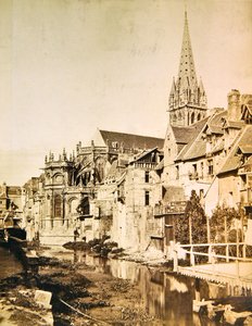 奥东河和圣皮埃尔-德-卡昂的天顶和教堂塔楼，约1850-55年（照片）。
