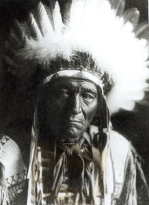 铁翎--奥加拉拉，美洲原住民 作者 Edward Sheriff Curtis