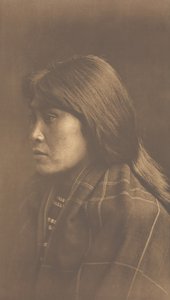 苏卡米什女孩，1912年。 作者 爱德华警长柯蒂斯