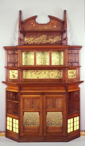 黄色和金色的和谐：蝴蝶柜，1877-78（桃花心木上的油，黄色瓷砖，黄铜装饰和玻璃）