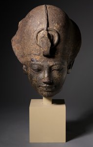 公元前1391-1353年，阿蒙霍特普三世戴蓝色王冠的首领 作者 埃及第十八王朝