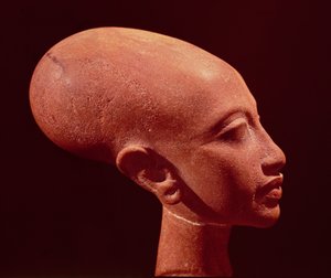国王阿肯那顿（公元前1353-1337）女儿的肖像半身像c.1375 BC（另见97985）