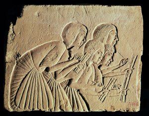 描述四个抄写员的片剂在工作，新的王国，c.1400 BC
