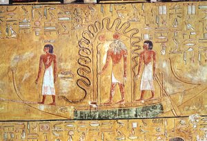 太阳神Ra在他的太阳谷中，受到蛇的线圈的保护，来自Seti I墓（公元前1394-1279）新王国（画石灰石）