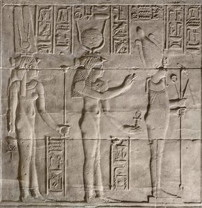 埃及阿斯旺菲莱神庙内部圣所的浮雕 作者 Egyptian 30th Dynasty