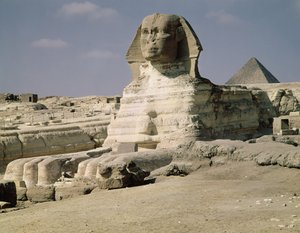 从狮身人面像的东北方向看，可以追溯到公元前2600年至2500年的旧王国Chephren国王统治时期 作者 Egyptian 4th Dynasty