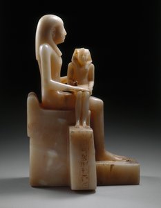 Pepy II和他的母亲Meryreankhnes，可能来自旧王国Saqqara（方解石）