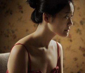 另一个梦，2014 年（丝网印刷） 作者 埃琳莱蒂西亚·霍加博