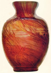 玻璃花瓶，埃·加勒（E. Galle），c1846-1903，1903年 作者 埃米尔·加勒（Emile Galle）