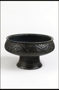 根特展览馆碗 作者 埃米尔·勒诺布尔