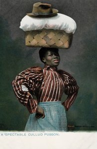 Black girl with a basket of linen, topped by a hat, on her head (photo) 作者 英国摄影师