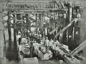 Blackfriars Bridge：建筑工人，1869年 作者 英国摄影师