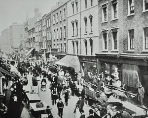 砖巷市场，布里克巷：全景，1895年 作者 英国摄影师