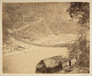 横跨 Teesta 河的甘蔗吊桥，前往布坦。 

大吉岭的景色，1870 年代 作者 英国摄影师