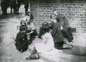 儿童贫困，伦敦 作者 英国摄影师