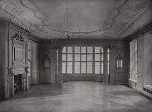 Drawing-Room, looking into Bay, Ashorne Hill House, near Leamington, England (b/w photo) 作者 英国摄影师