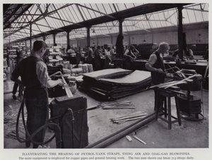 Illustrating the brazing of petrol-tank straps, using air and coal-gas blowpipes (b/w photo) 作者 英国摄影师